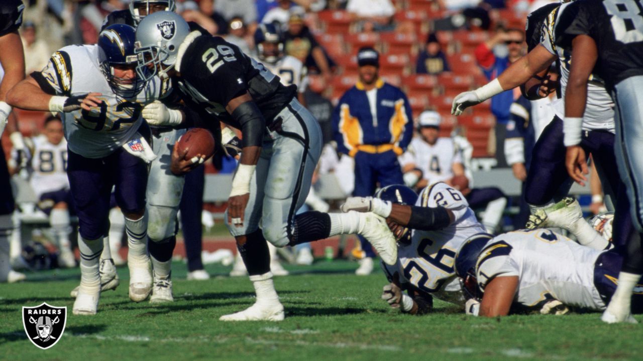 On This Date in Raiders History: Eric Dickerson inducted into the