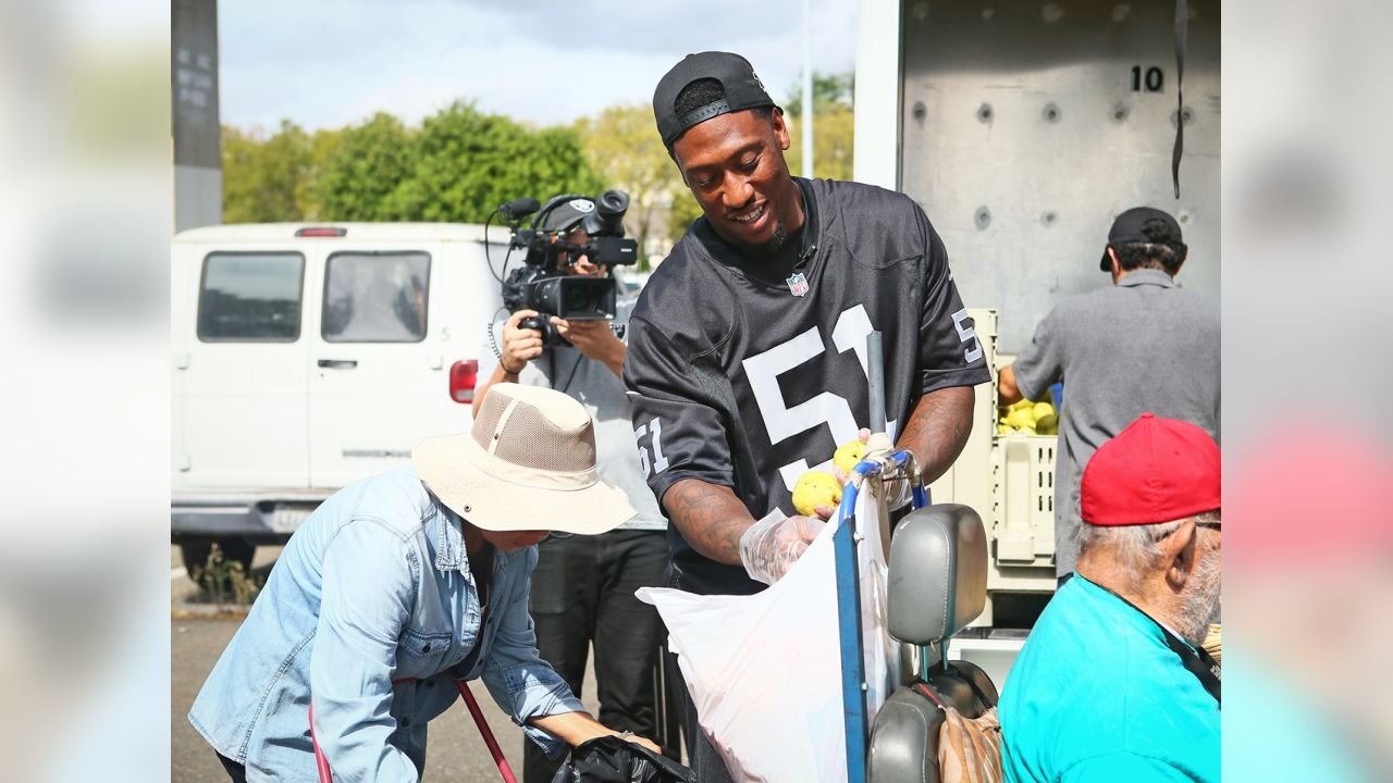 Bruce Irvin Named Raiders' Nominee For Walter Payton Man Of The