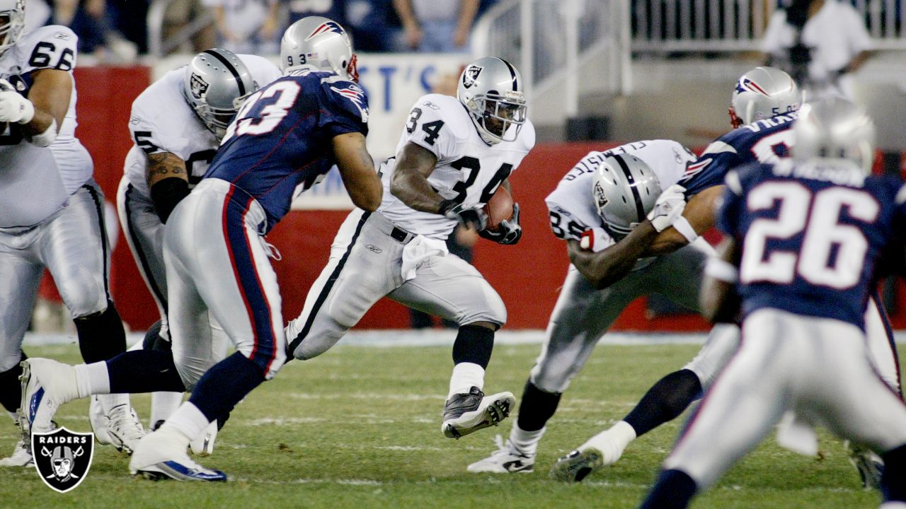 9/8/05 - FOXBORO, MA - New England Patriots v Oakland Raiders in