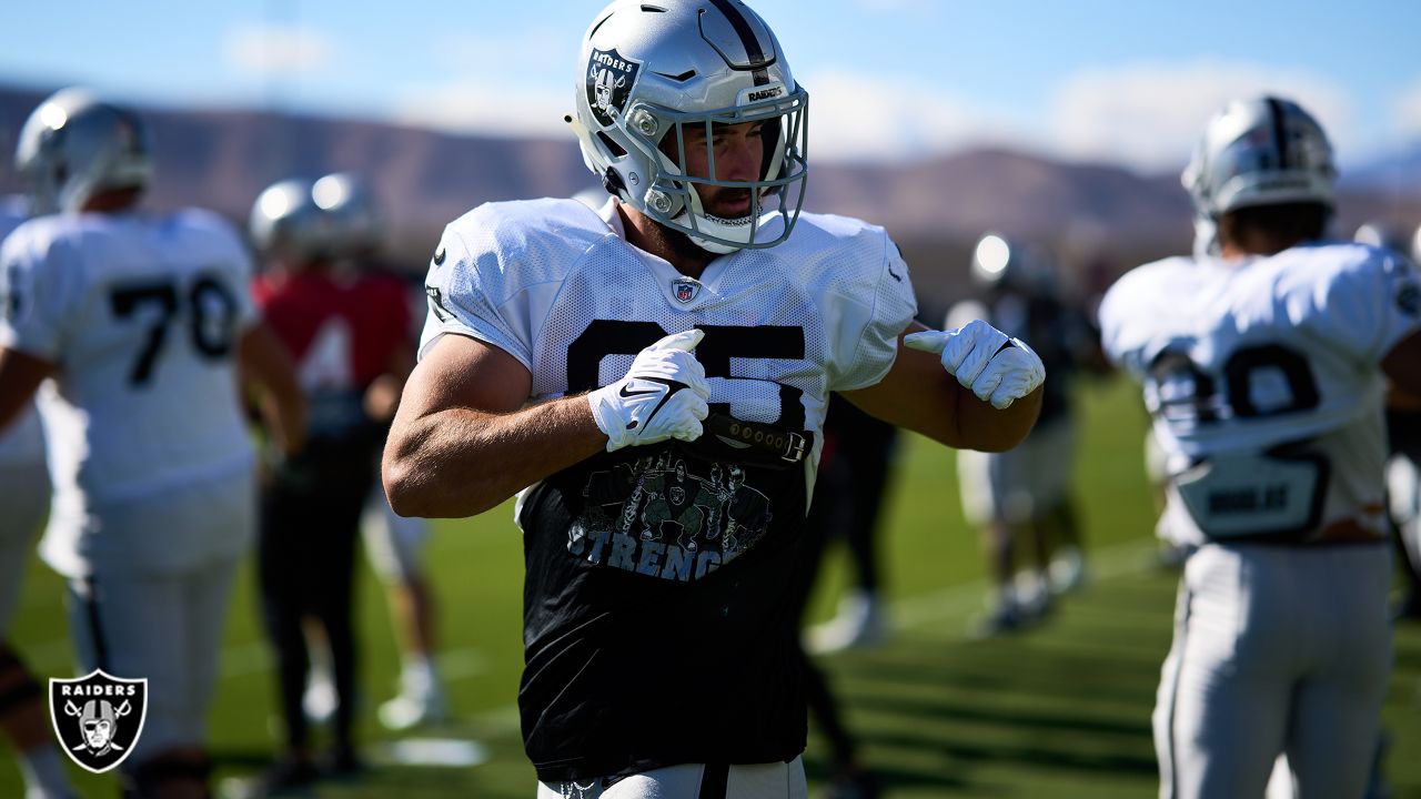 Raiders preseason: Tight end Cole Fotheringham opens eyes - Silver