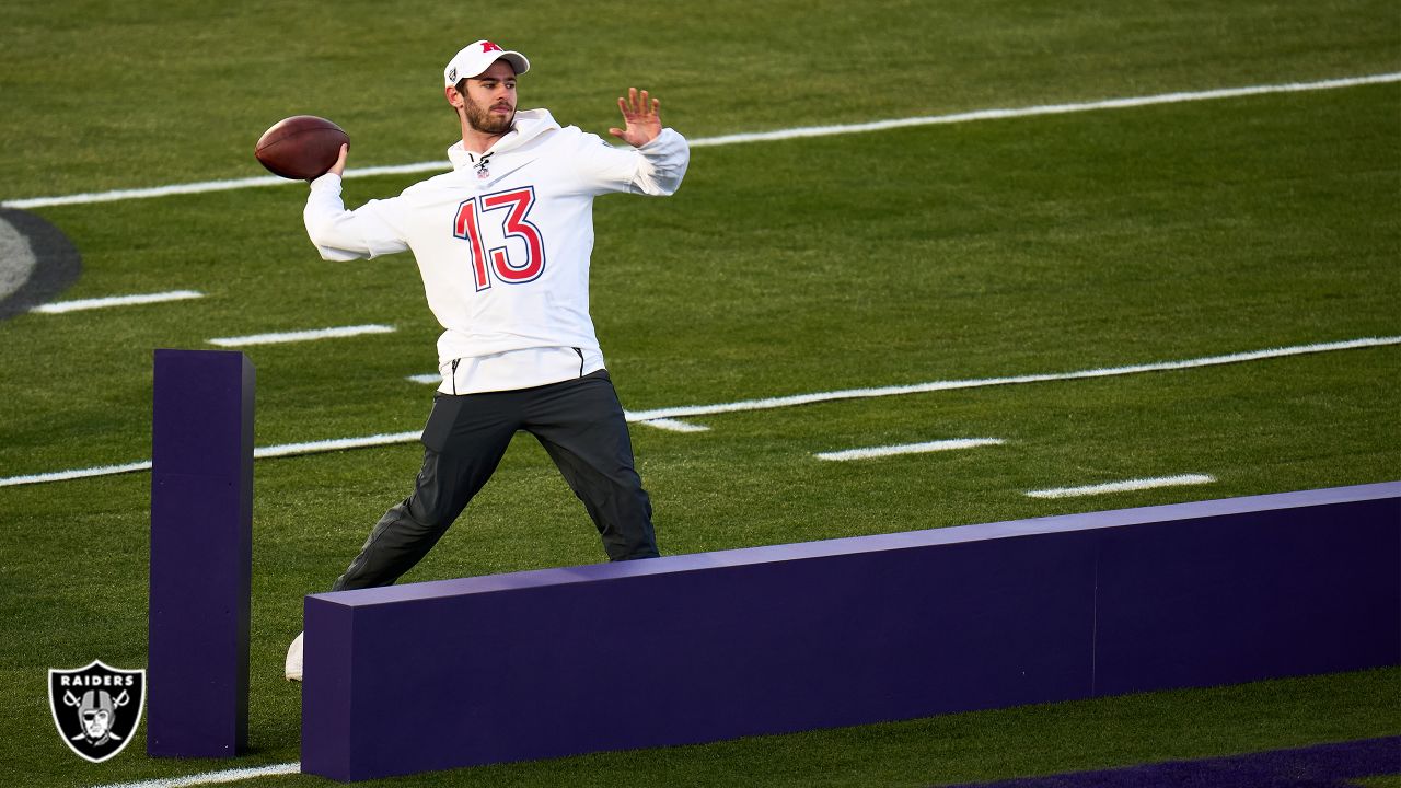 Hunter Renfrow shows off arm at NFL Pro Bowl Skills Challenge