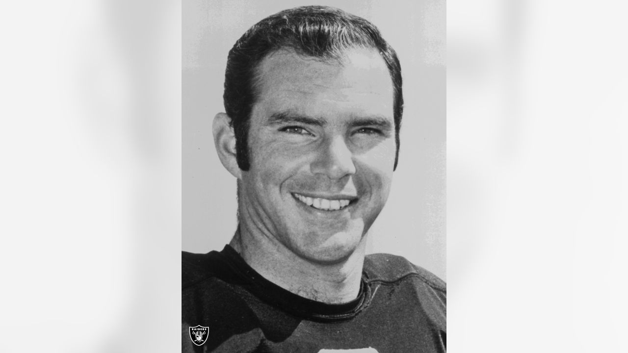 Raiders news: Center Jim Otto honored as all-time great - Silver And Black  Pride