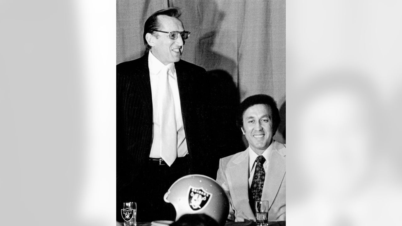 Raiders two-time Super Bowl winning head coach Tom Flores named finalist  for Pro Football Hall of Fame class of 2019 - Silver And Black Pride