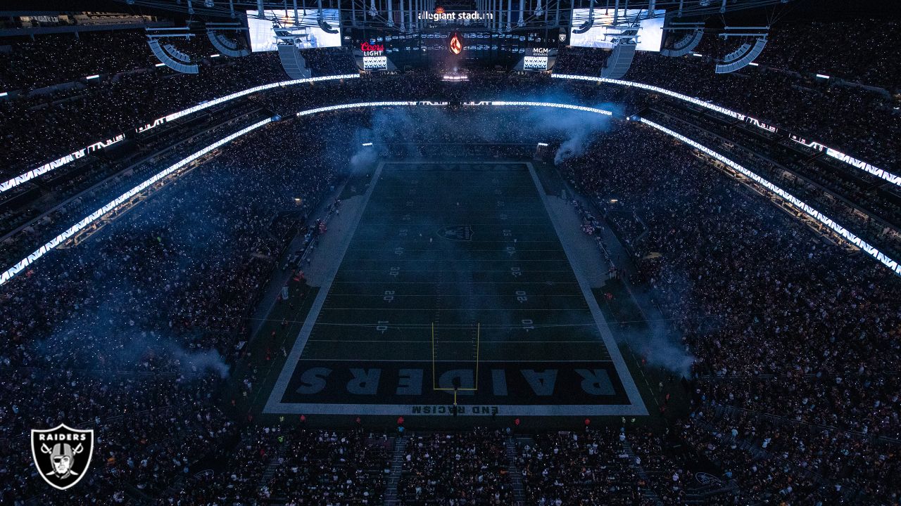 Watch Lil Wayne Perform At Raiders vs Steelers HalfTime Show