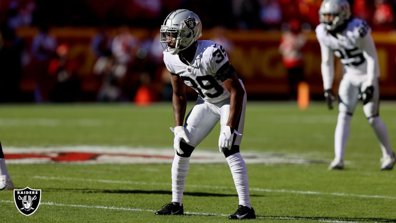 Raiders news: Nate Hobbs was atop league as slot cornerback