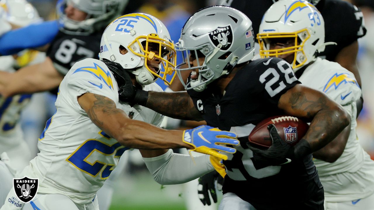 Raiders vs. Chargers score: Justin Herbert leads L.A. to an overtime win  over the Raiders and Marcus Mariota 