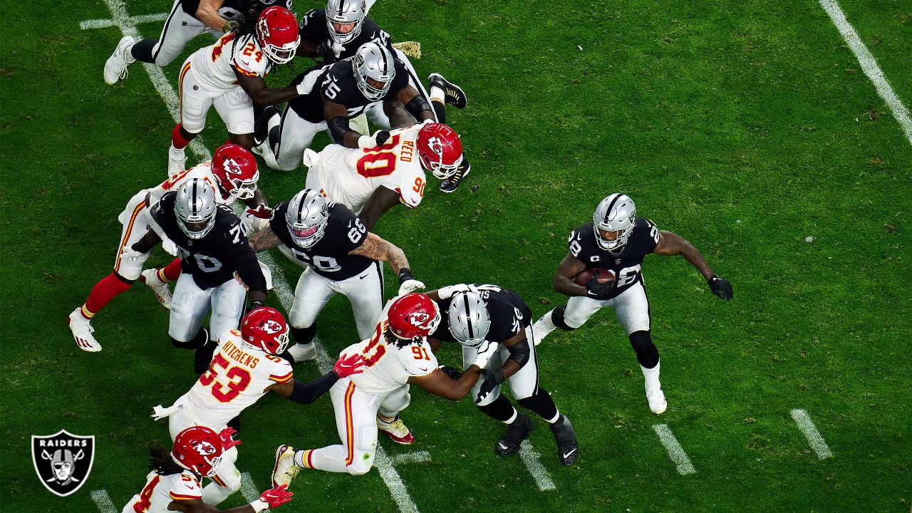 Las Vegas Raiders (3) Vs. Kansas City Chiefs (24) Half-time Break GIF - Nfl  National football league Football league - Discover & Share GIFs