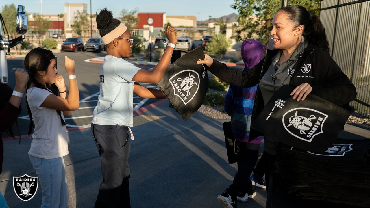 Raiders host Boys & Girls Club members for 'Tent or Treat