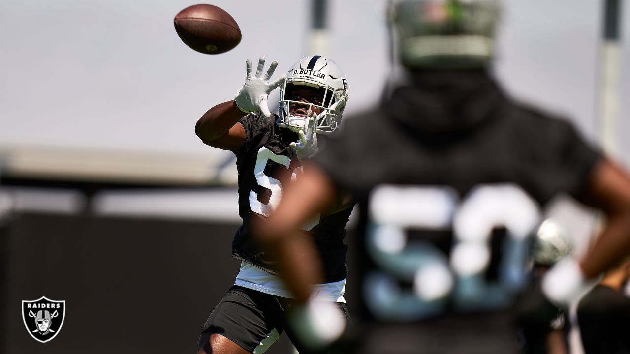 Raiders: Does Divine Deablo crack the Top 5 of AFC West linebackers? -  Silver And Black Pride