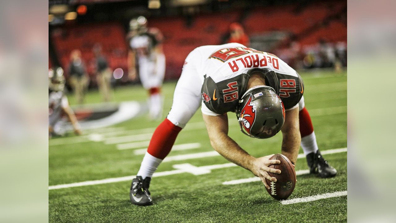 Bucs bring back long snapper Andrew DePaola to compete