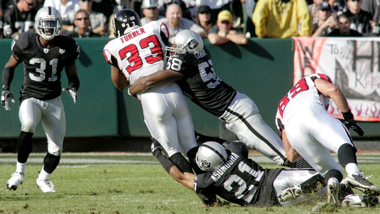 File:Raiders fan 1 at Falcons at Raiders 11-2-08 B.JPG - Wikipedia