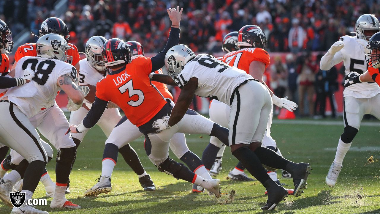Questionable officiating calls loom large in Raiders' loss to Broncos