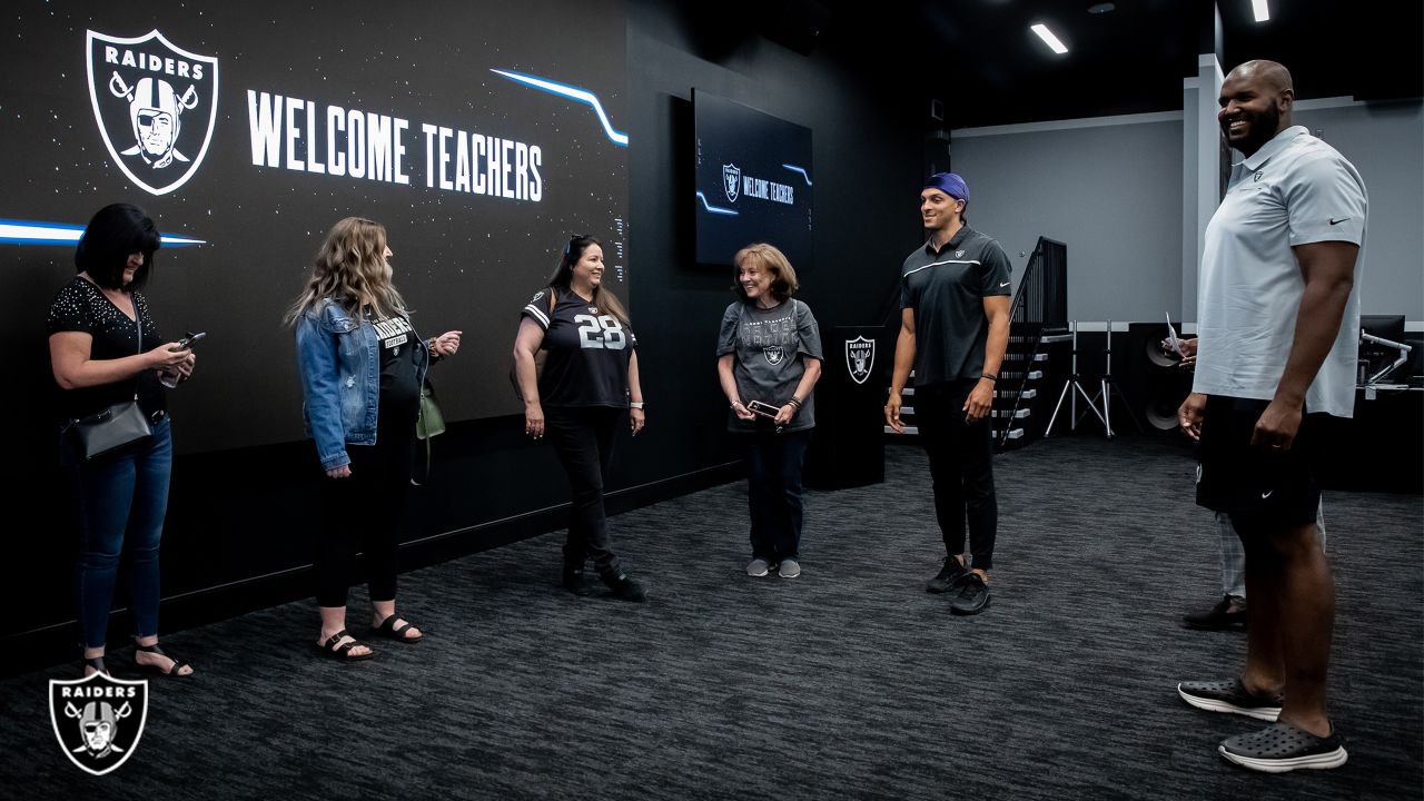 Las Vegas Raiders surprise elementary school principal with Super