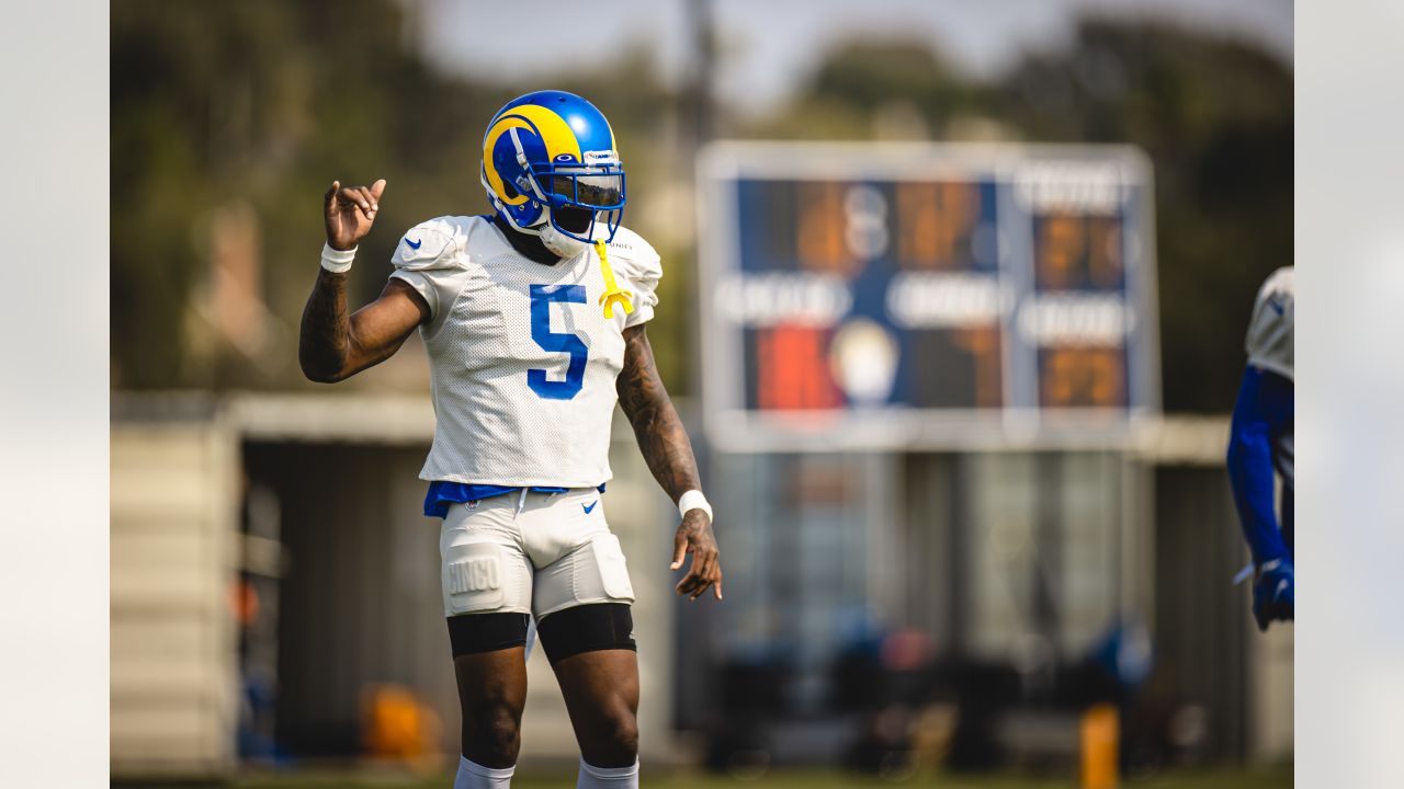 Los Angeles Rams Signal Confidence in Rookie LB Ernest Jones' Development  as His Role Expands - Sports Illustrated LA Rams News, Analysis and More