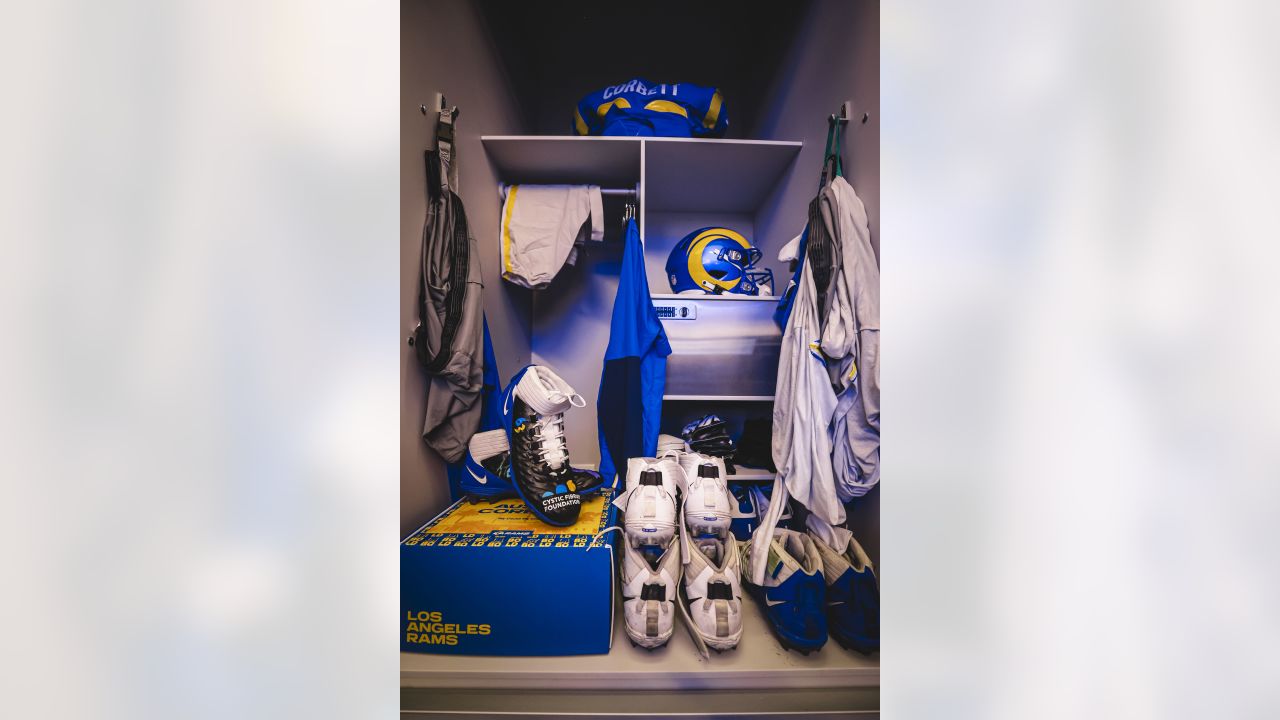 Los Angeles Rams Locker-room - iFolloSports.com 