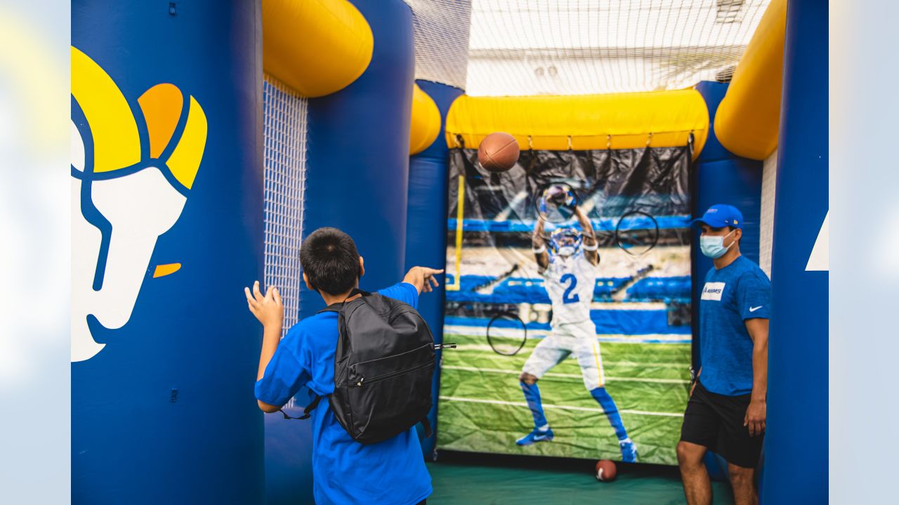 Rams' David Long Jr. Host Backpack Giveaway – Los Angeles Sentinel