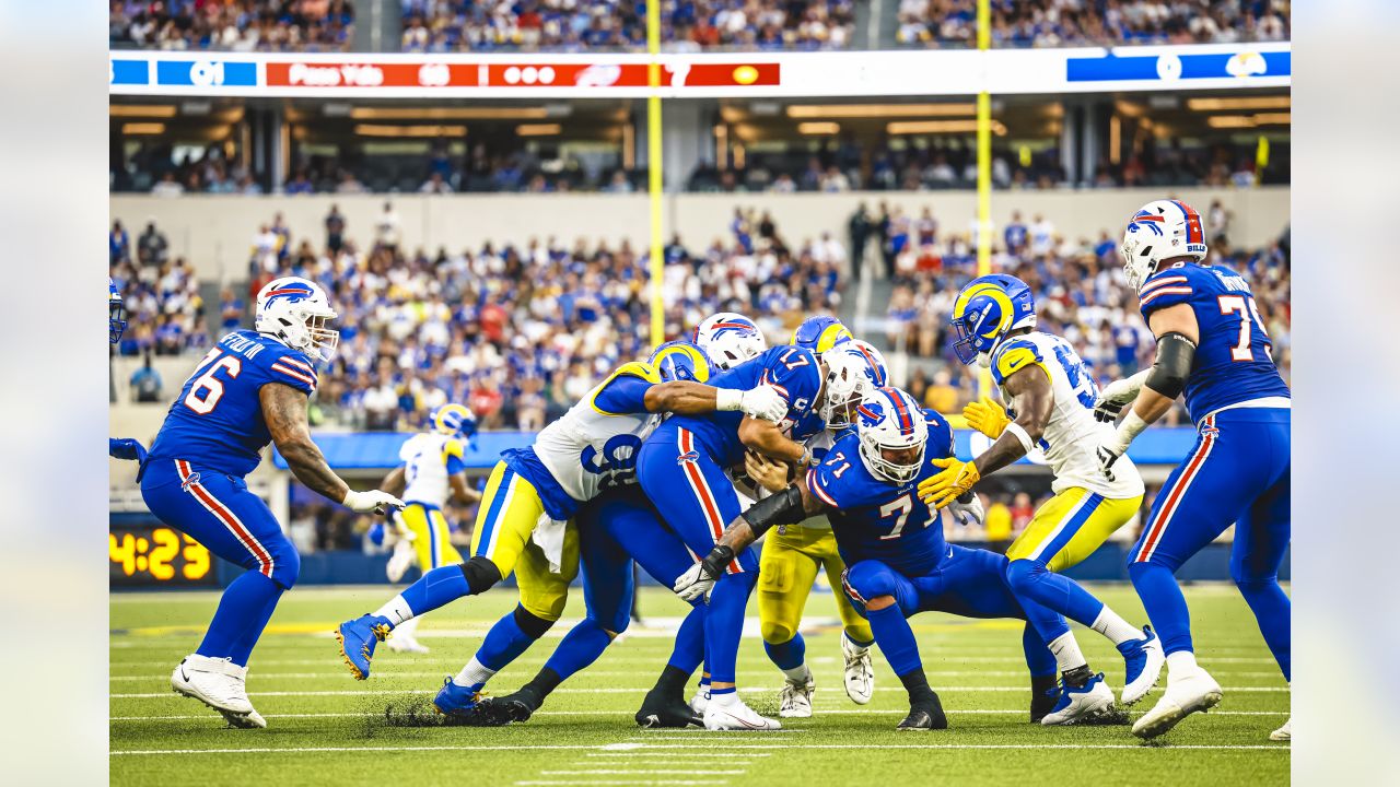 Buffalo Bills Los Angeles Rams Fans Support Nfl Game Silhouette – Stock  Editorial Photo © kovop58@gmail.com #390619330