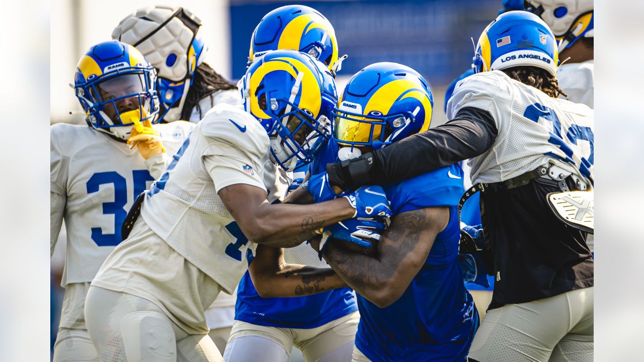 Los Angeles Rams Signal Confidence in Rookie LB Ernest Jones' Development  as His Role Expands - Sports Illustrated LA Rams News, Analysis and More