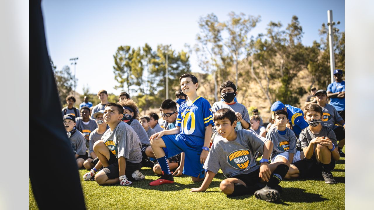 Central Valley's Whitehead hosts local youth football camp for PA kids