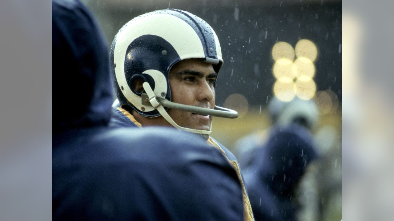 NFL Los Angeles Rams QB Roman Gabriel in the Pocket Color 8 X 10 Photo