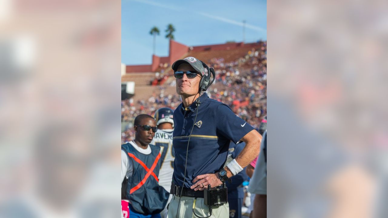 Rams interim coach John Fassel 'tripped out' by 100 cameras, attention