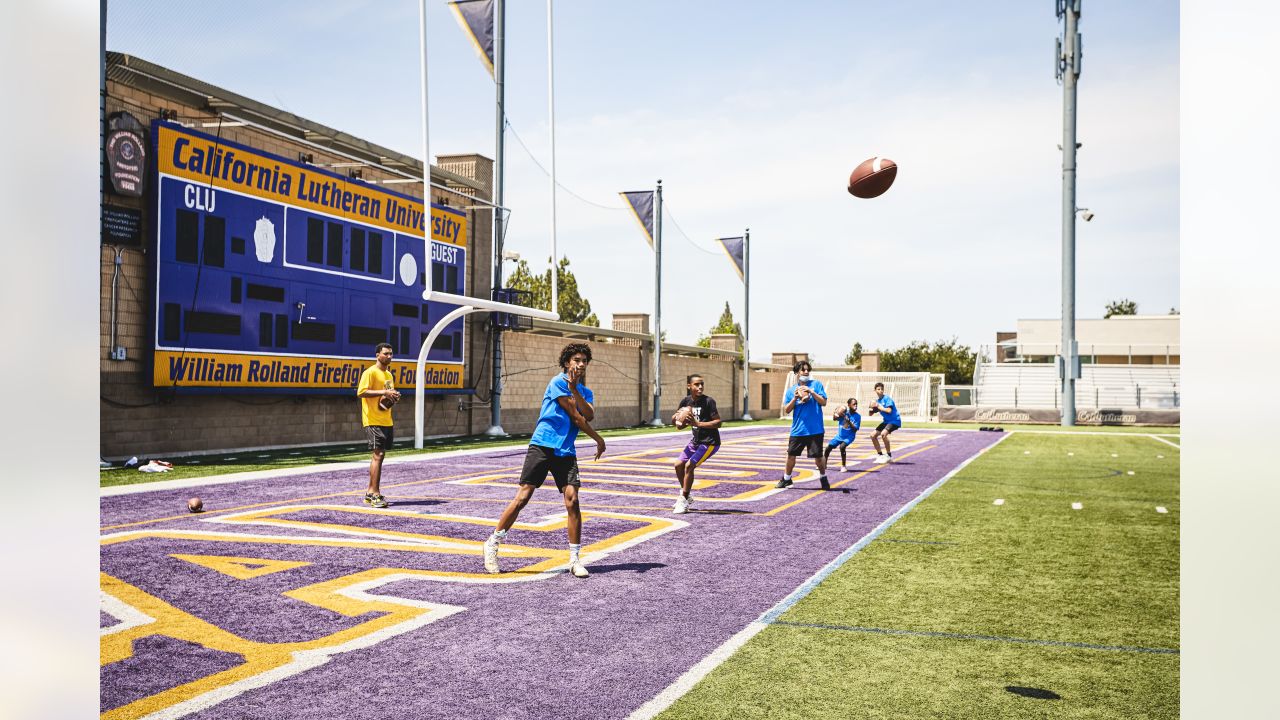 PHOTOS: Rams WR DeSean Jackson hosts youth football camp