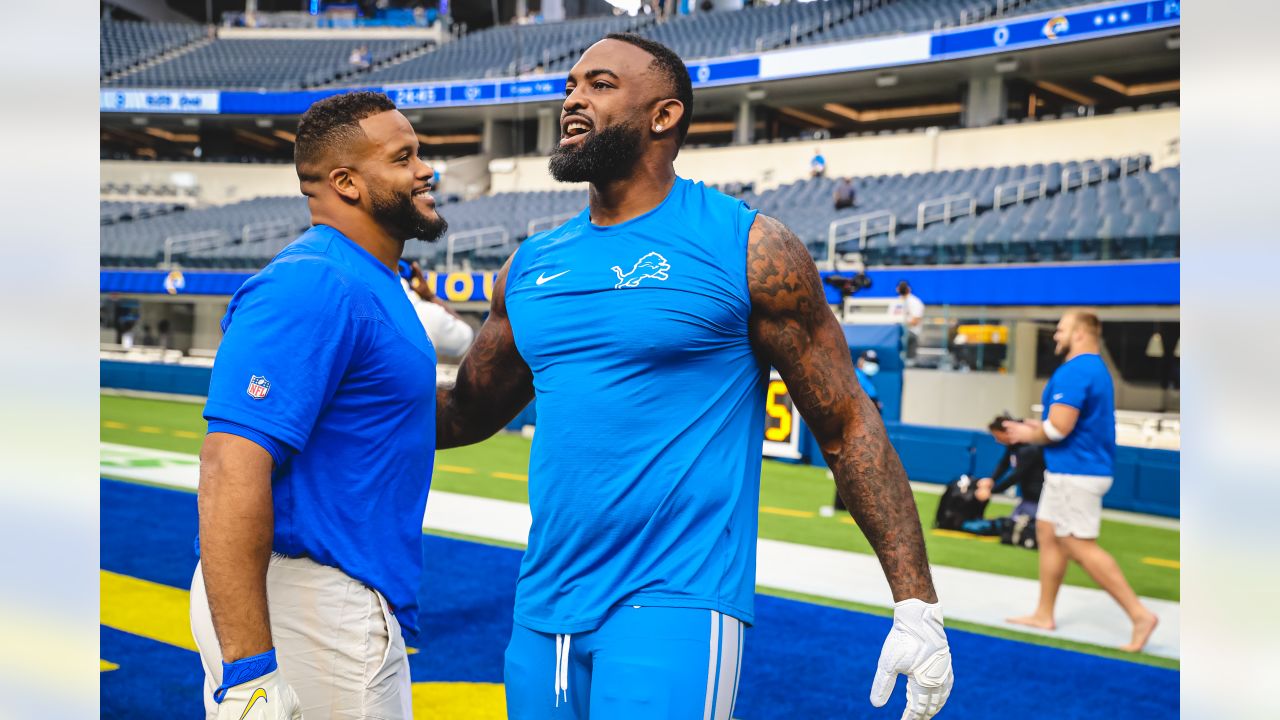 PREGAME PHOTOS: Rams hit the field at SoFi Stadium for pregame