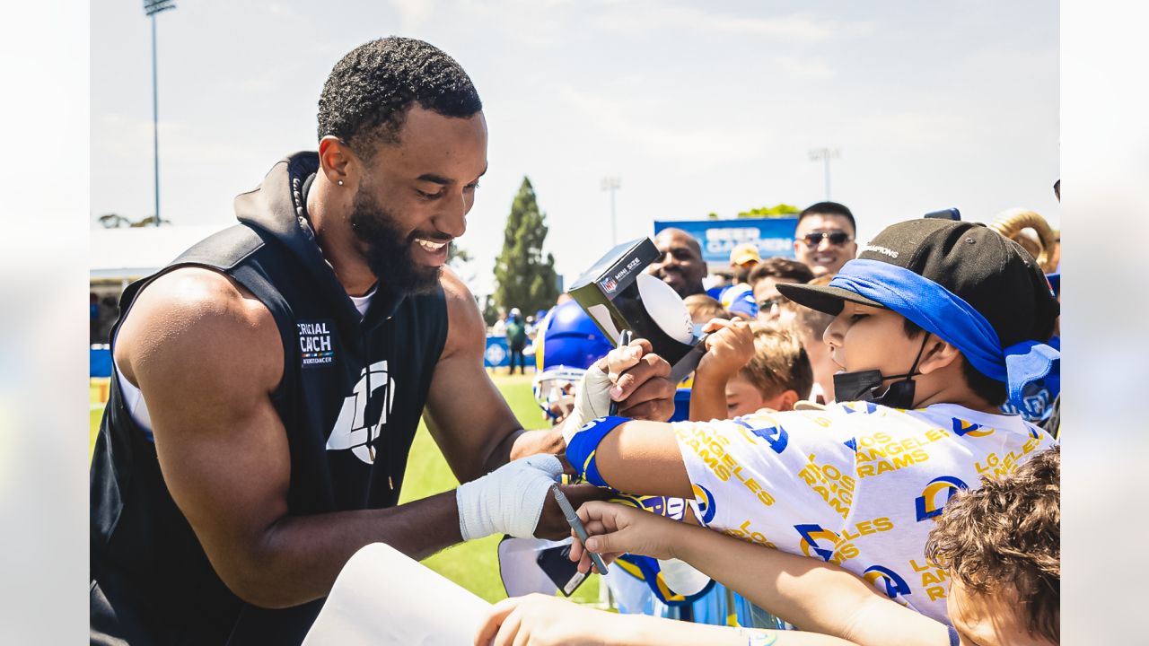 FAN PHOTOS: Best fan moments from Rams Training Camp at UC Irvine