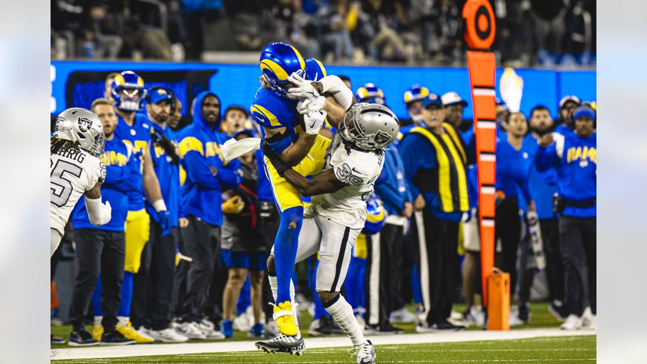 Photo: Rams' Van Jefferson catches a long pass against the Cowboys