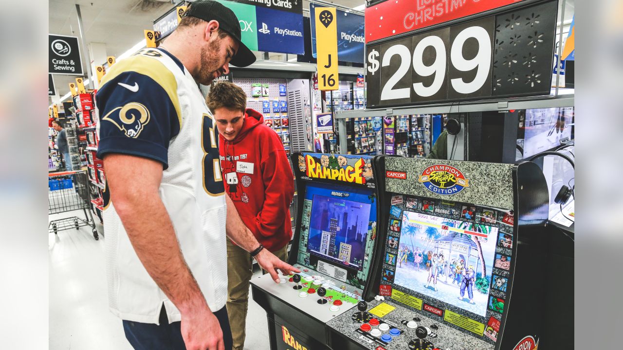 Rams Tight End Tyler Higbee makes donation to support Angelenos in