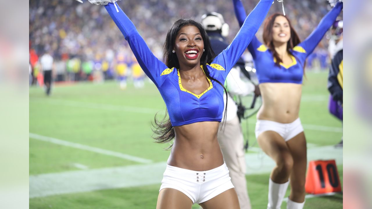 PHOTOS: Rams Cheerleaders Week 4