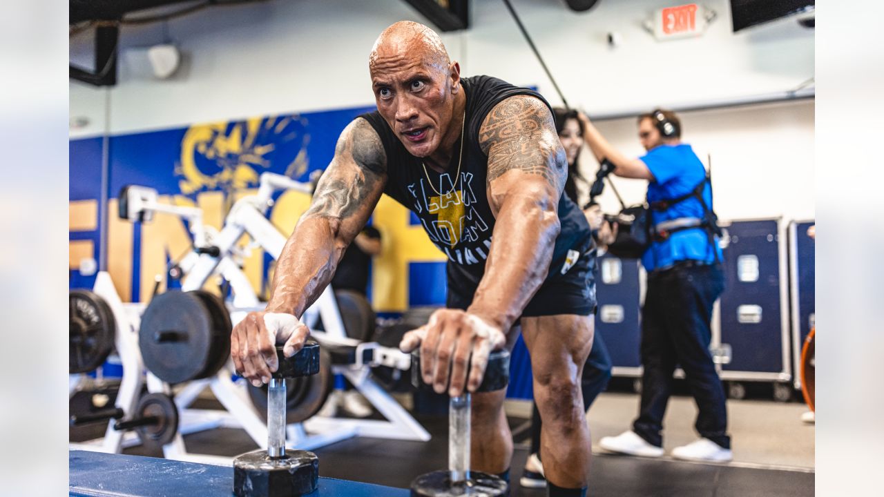 WORKOUT PHOTOS: Rams DL Aaron Donald goes pound-for-pound with The