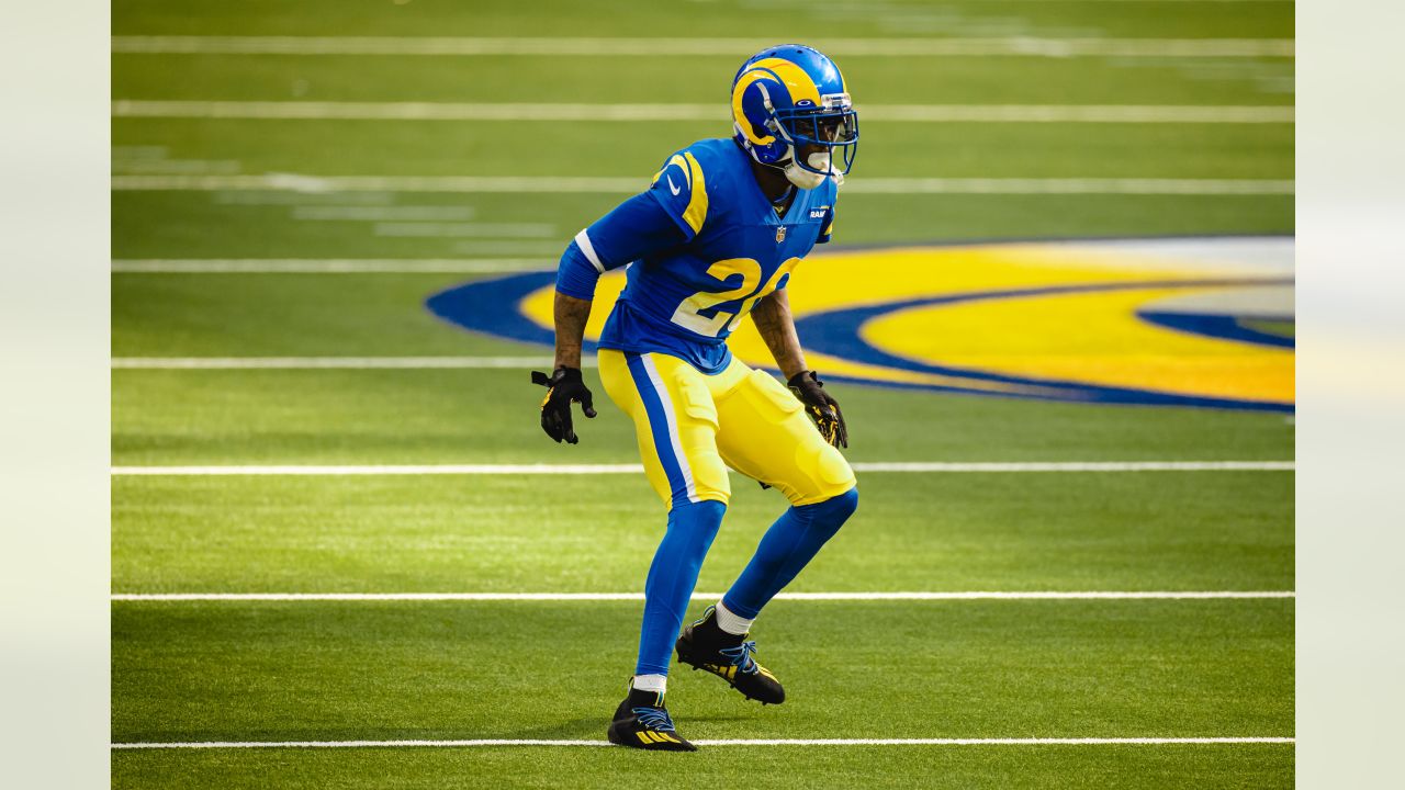 Pro Football Journal: Rams Oddities in Their Uniforms in the 2000s