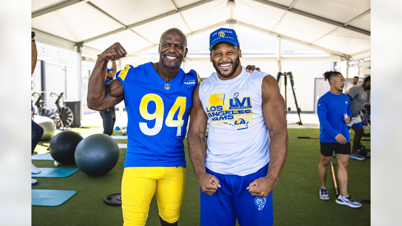 Terry Crews looks near unrecognizable after signing for LA Rams in