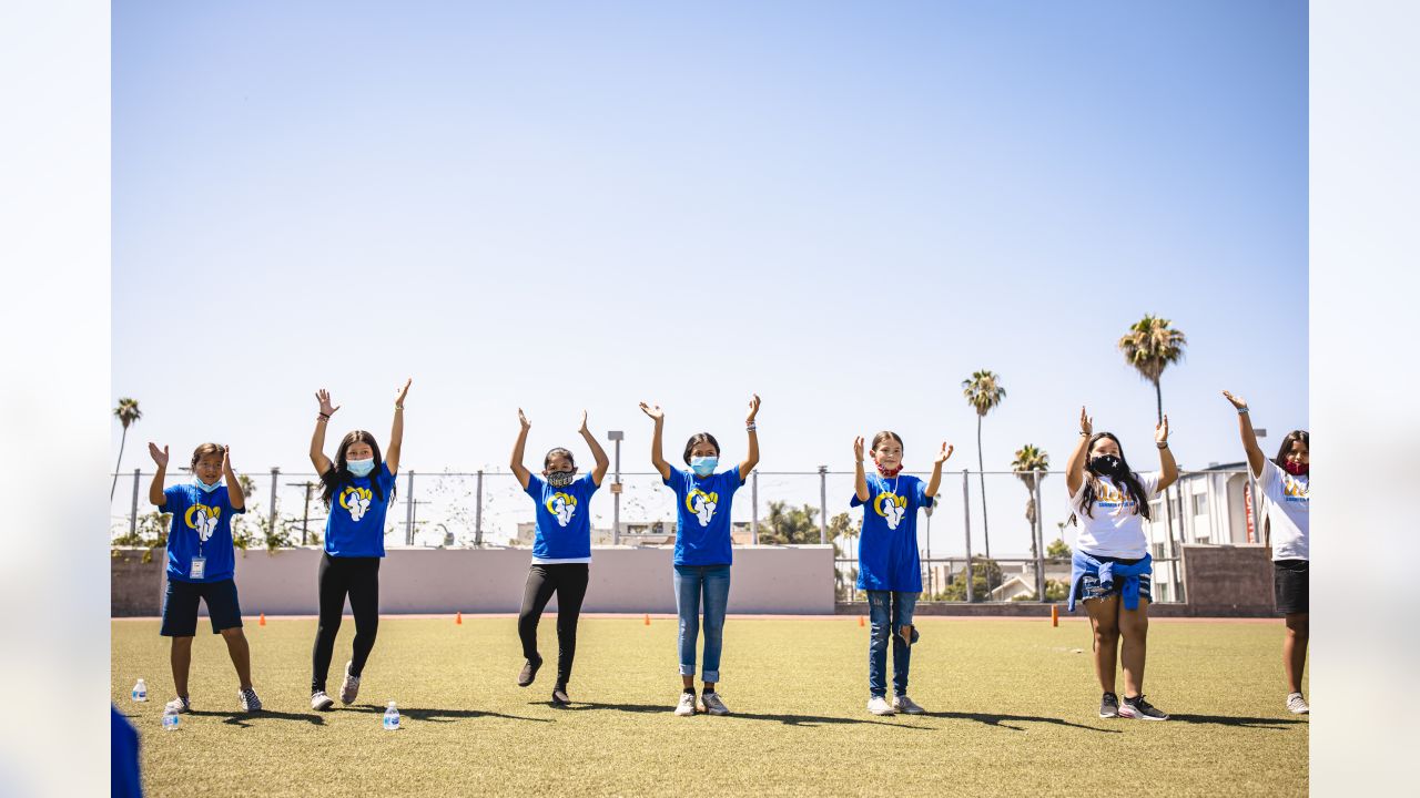 Rams Host Free Youth Football Clinics for Nearly 700 in LA Region