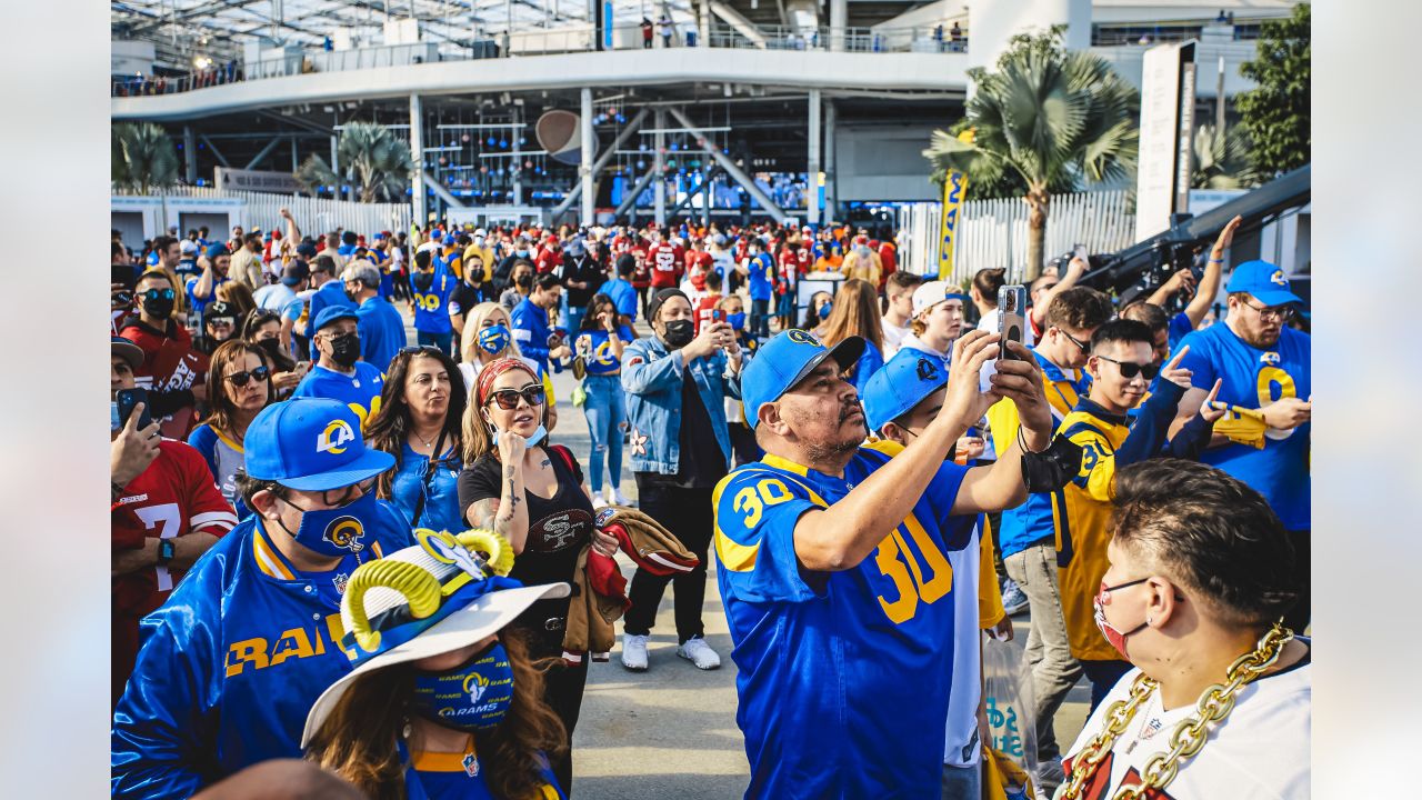 NFC Championship: San Francisco 49er fans preparing to 'turn that stadium  red' at SoFi against the LA Rams - ABC30 Fresno