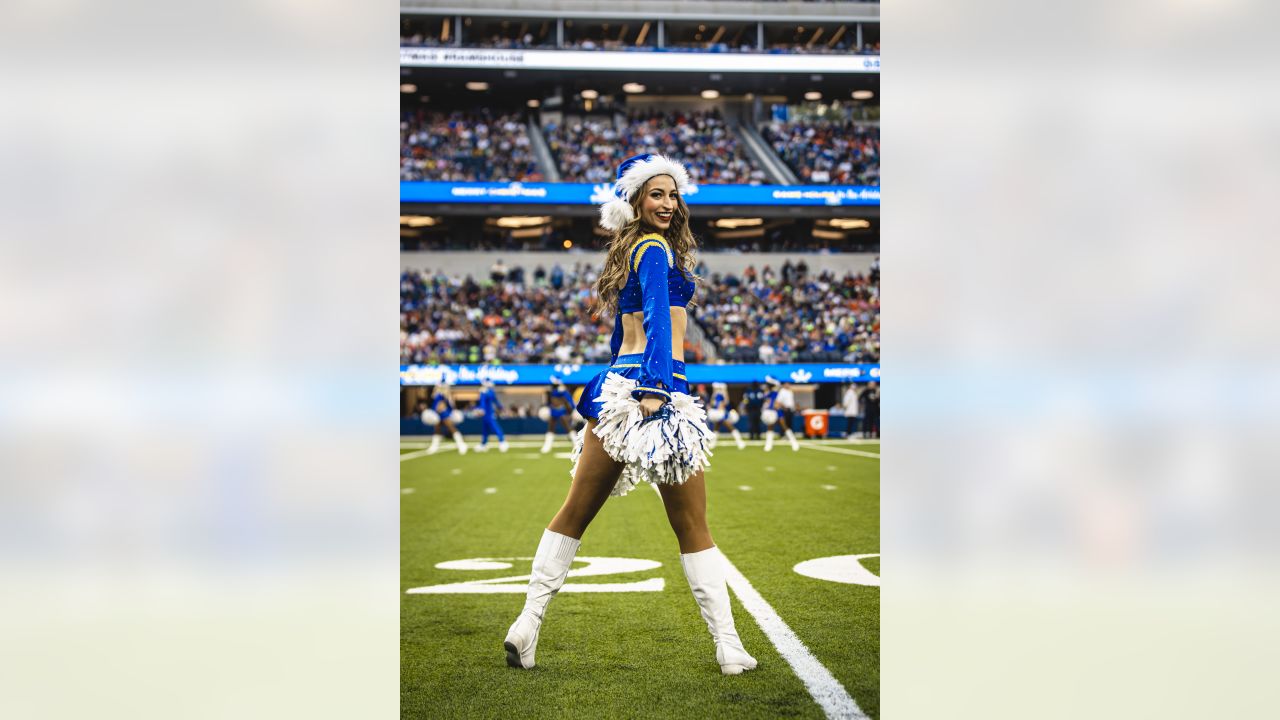 The Denver Bronco Cheerleaders perform during the Denver Broncos v the Los  Angeles Rams of an NFL football game Saturday, Aug 26, 2023, in Denver. (AP  Photo/Bart Young Stock Photo - Alamy