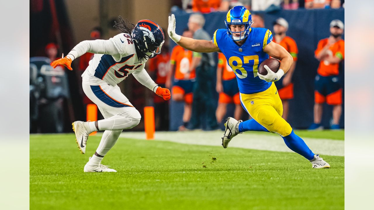 3,595 St Louis Rams V Denver Broncos Photos & High Res Pictures