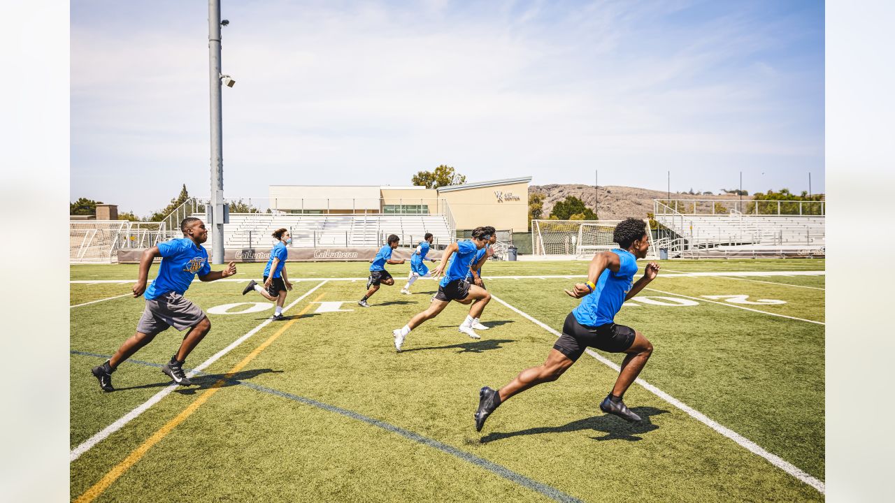 PHOTOS: Rams WR DeSean Jackson hosts youth football camp