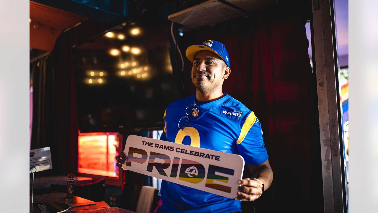 As Los Angeles embraces the Rams' return, the LGBT community is no  different - Outsports