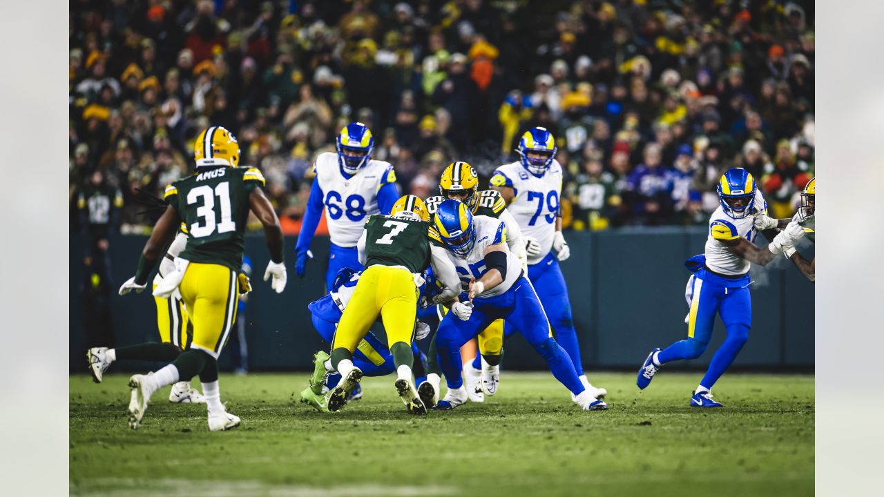 Lambeau Field ready for Packers-Rams game Monday night