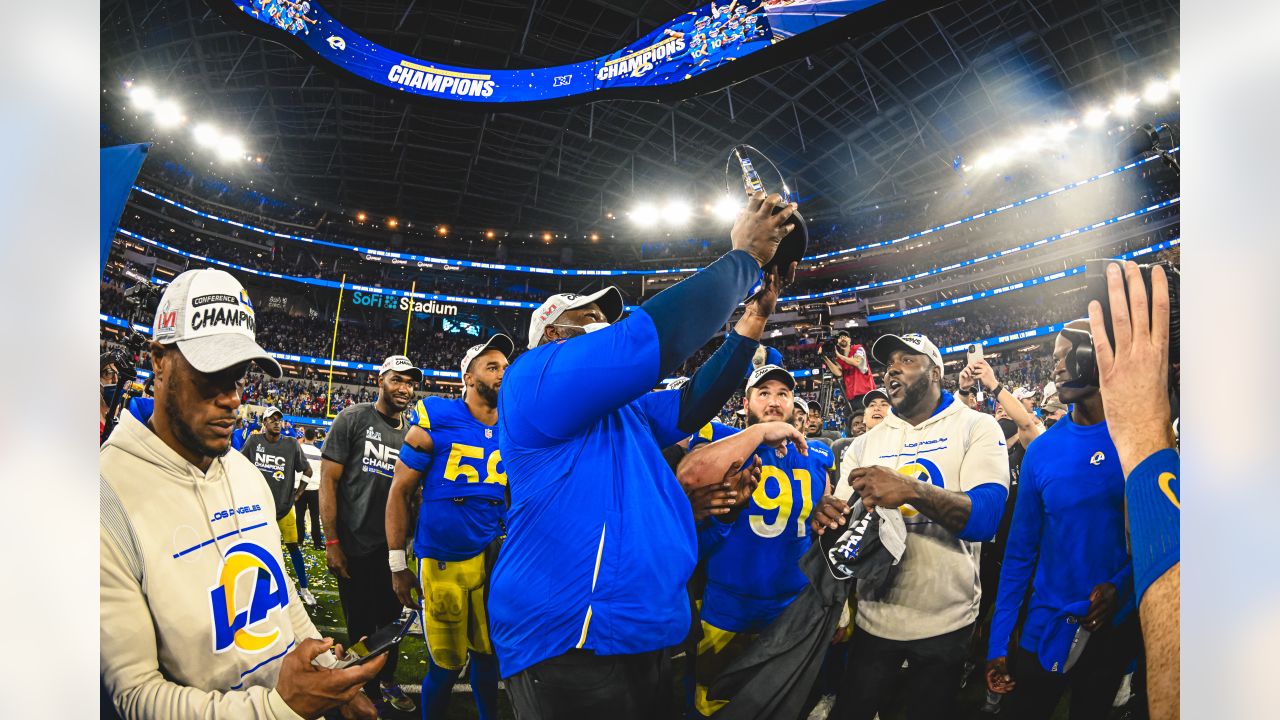 Los Angeles Rams presented with George Halas trophy after winning NFC  Championship