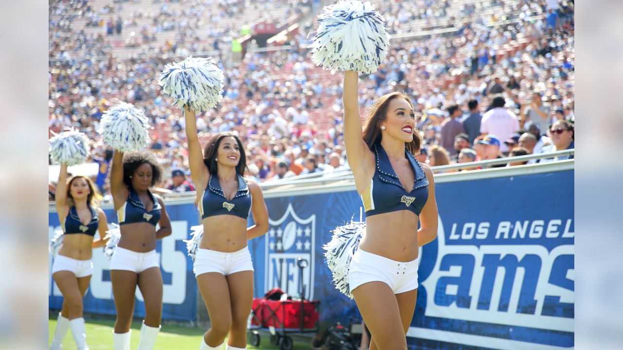 Los Angeles Rams Cheerleaders Photos from Preseason Week 3 – Ultimate  Cheerleaders