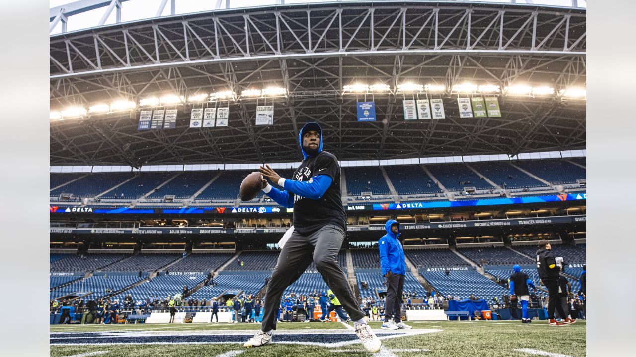 Back at Lumen Field, Bobby Wagner still setting the standard for