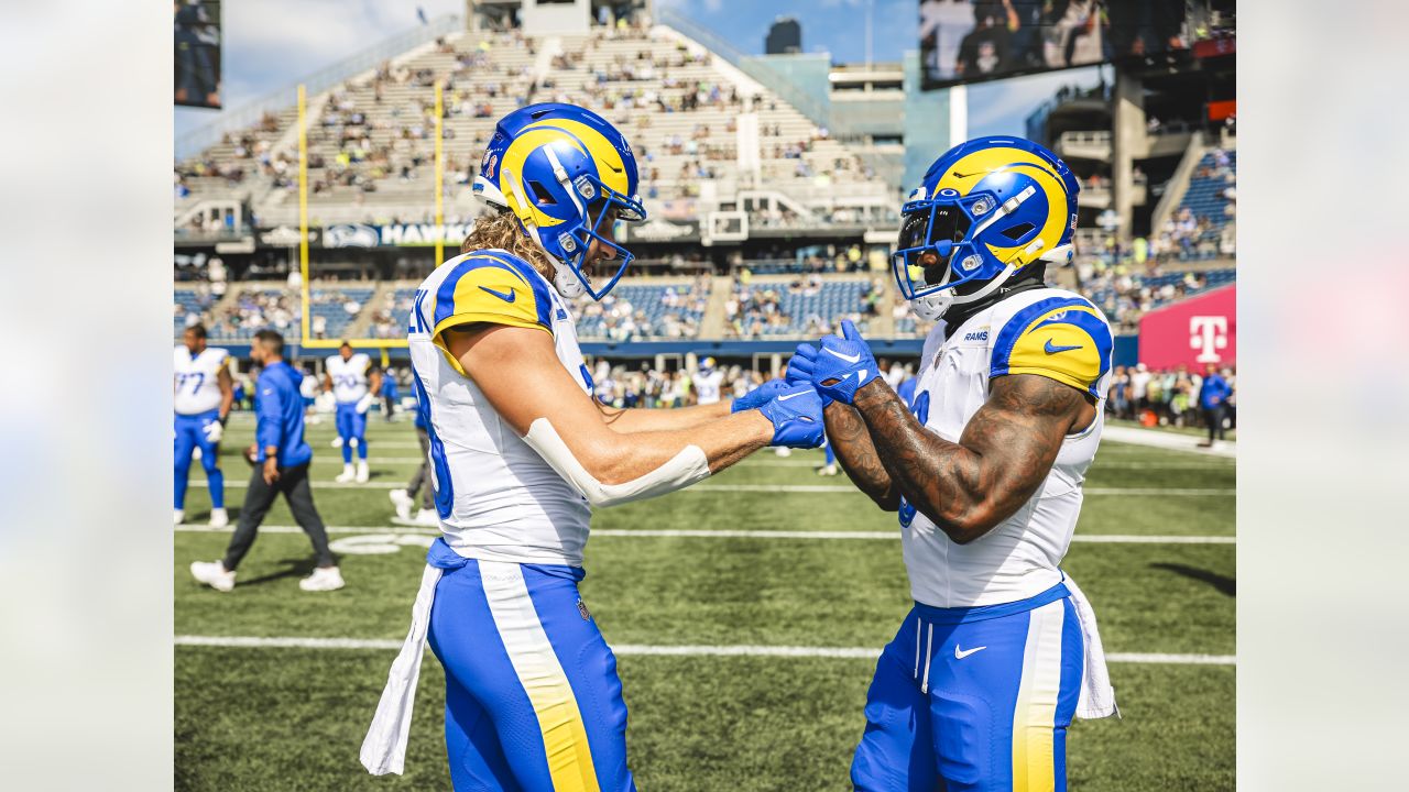 Best Photos From Seahawks-Rams Pregame Warmups