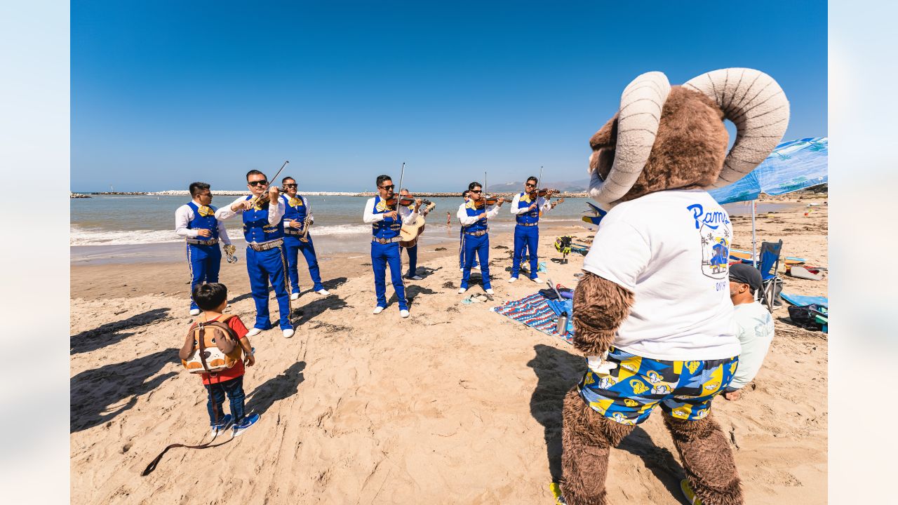 See how LA Rams fans enjoyed the team's beach tour stop in Ventura