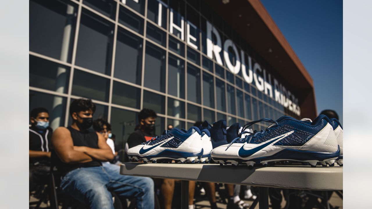 The Power of Character: Rams continue 'Cleats for Character' program with  assembly and surprise donation for football team in East LA