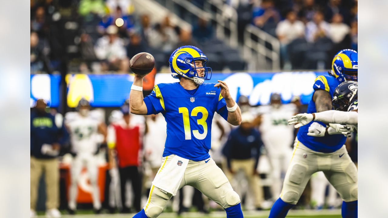 Los Angeles Rams vs. Seattle Seahawks Notebook: Bobby Wagner Gets Slight  Revenge, Cam Akers Leads Run Game - Sports Illustrated LA Rams News,  Analysis and More