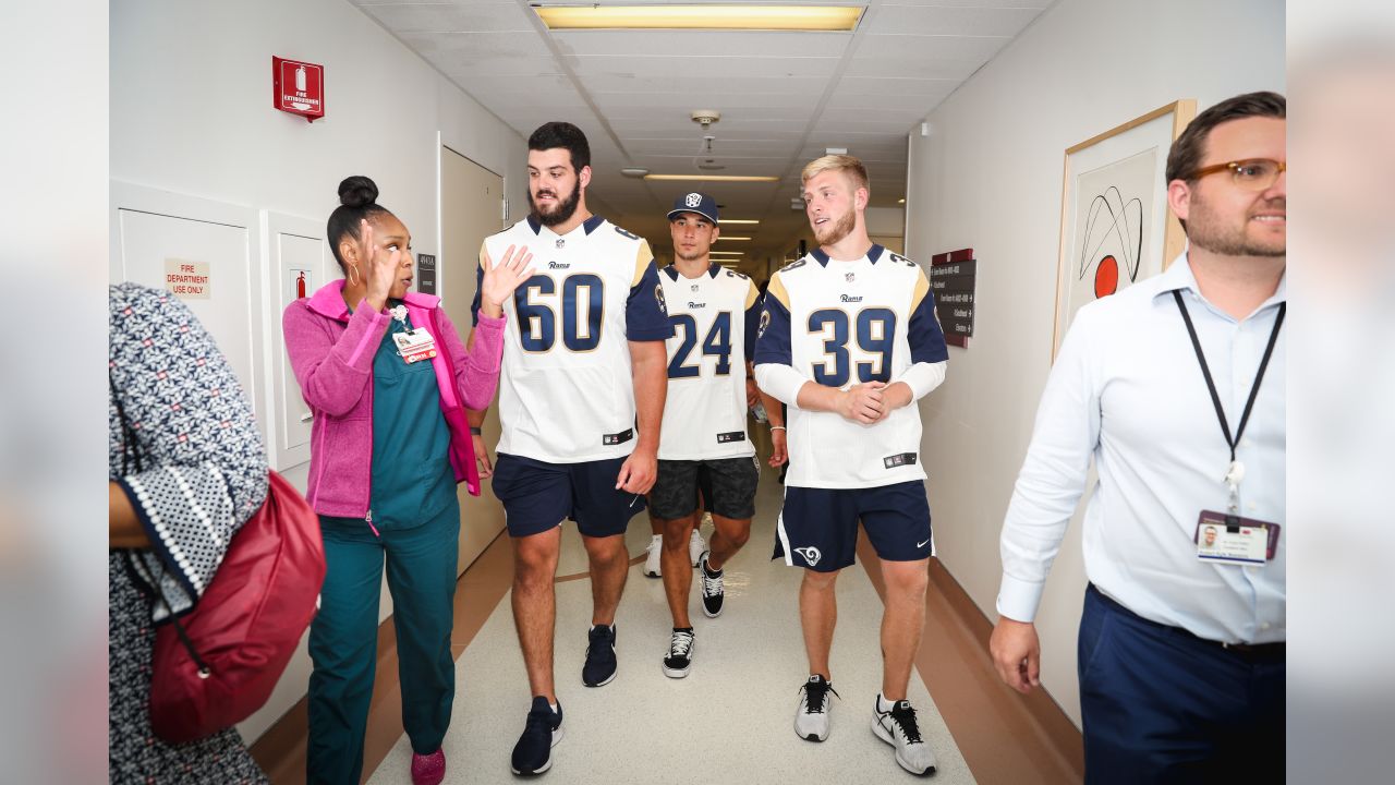 Rams.com: Rookies Visit Patients at Cedars-Sinai