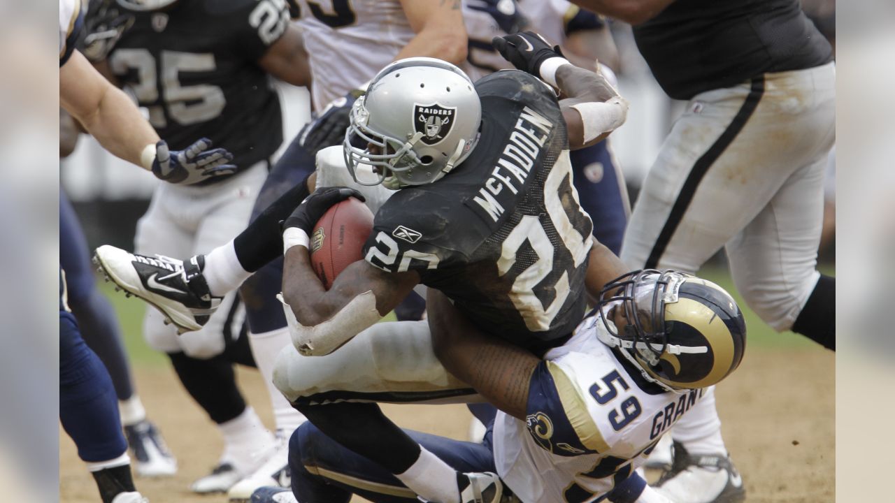 Photo: Oakland Raiders vs St. Louis Rams - SLP2014113008 